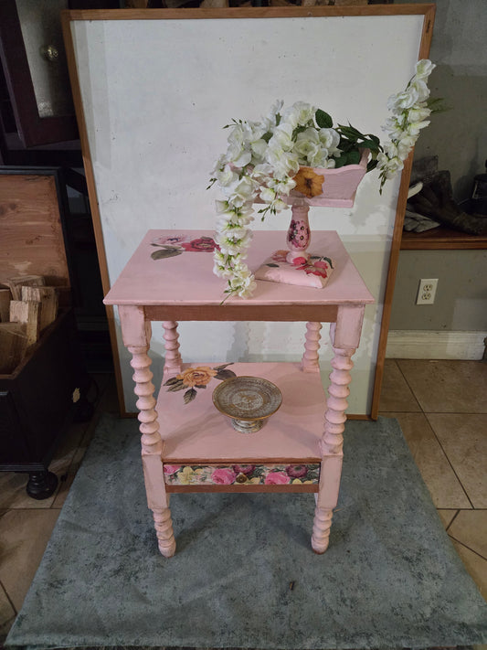 Sweet Cottage Style Vintage Side Table
